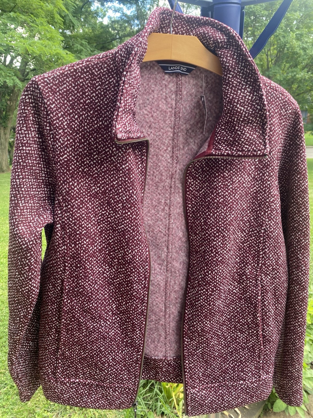Women’s Lands’ End WR Fleece Funnel jacket Deep Claret Size Small Zipper Pockets