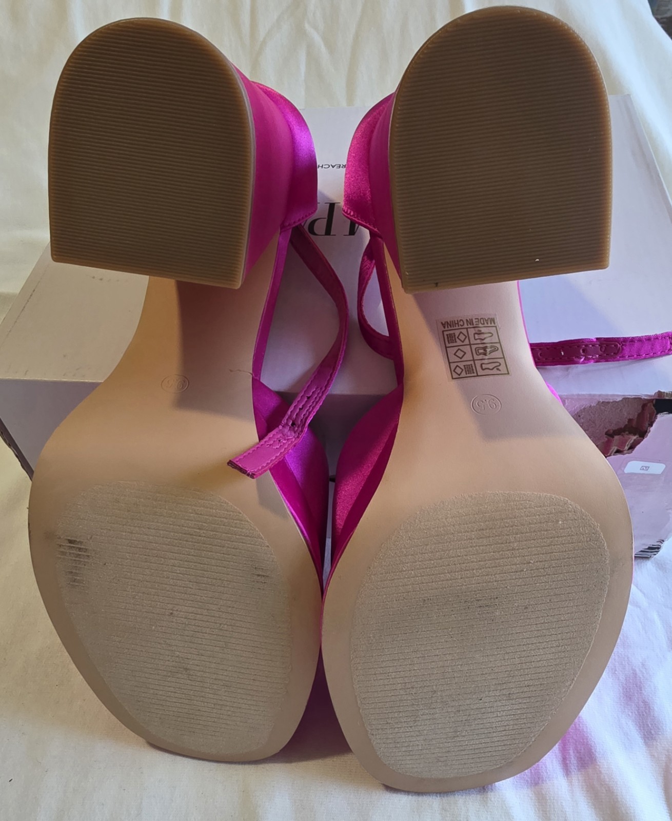 Dream Pairs Pink Satin Platform Round Toe Ankle Strap Buckle Heels 9.5
