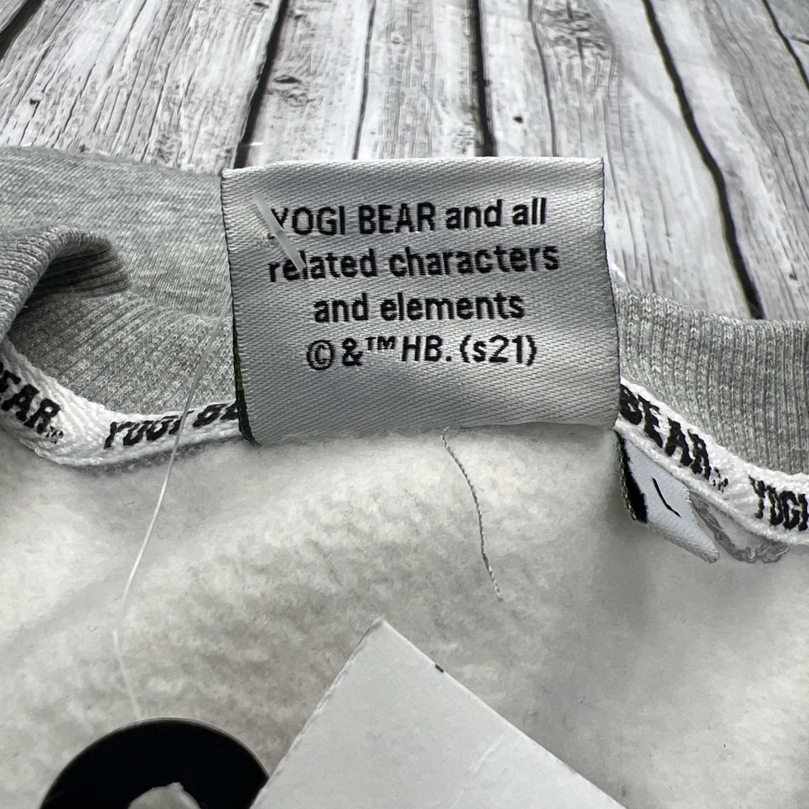 New With Tags Large Yogi Bear Pullover Sweatshirt Gray WB Hanna-Barbera SEE PICS