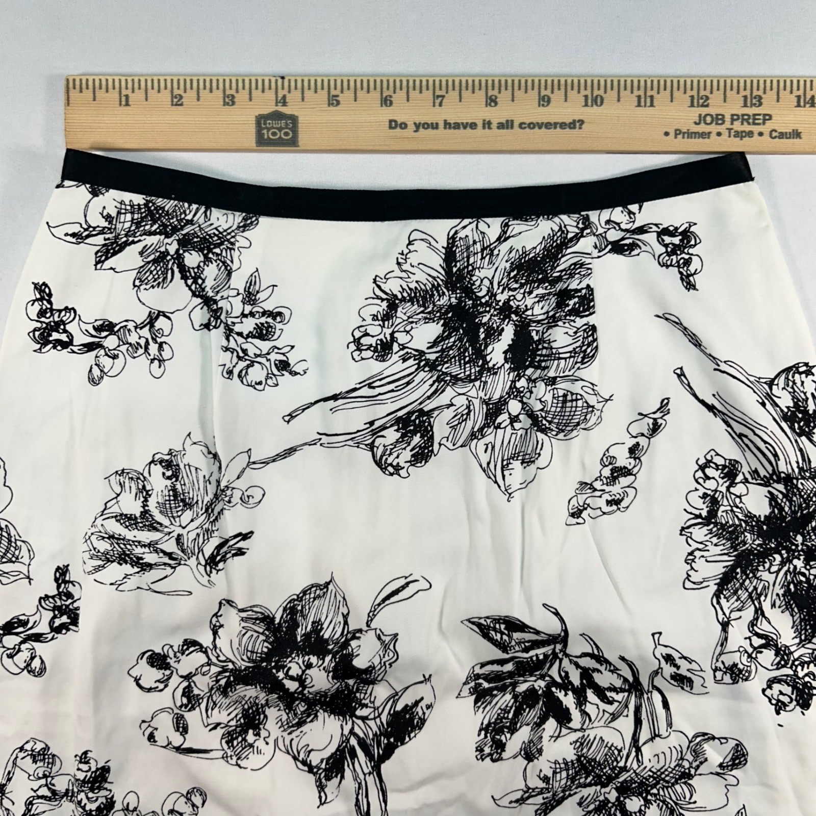 Eddie Bauer Womens Petite 4 White Black Floral Sketch Cotton A-Line Skirt