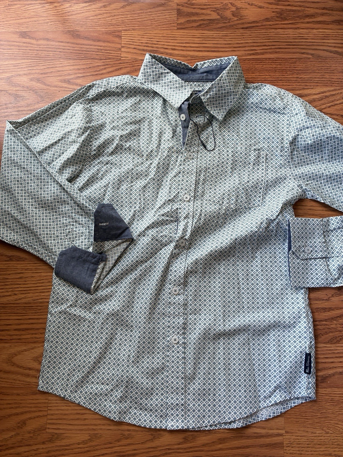Boys Ben Sherman 10/12 Long Sleeved Button Up Dress Shirt Blue Geometric Collar