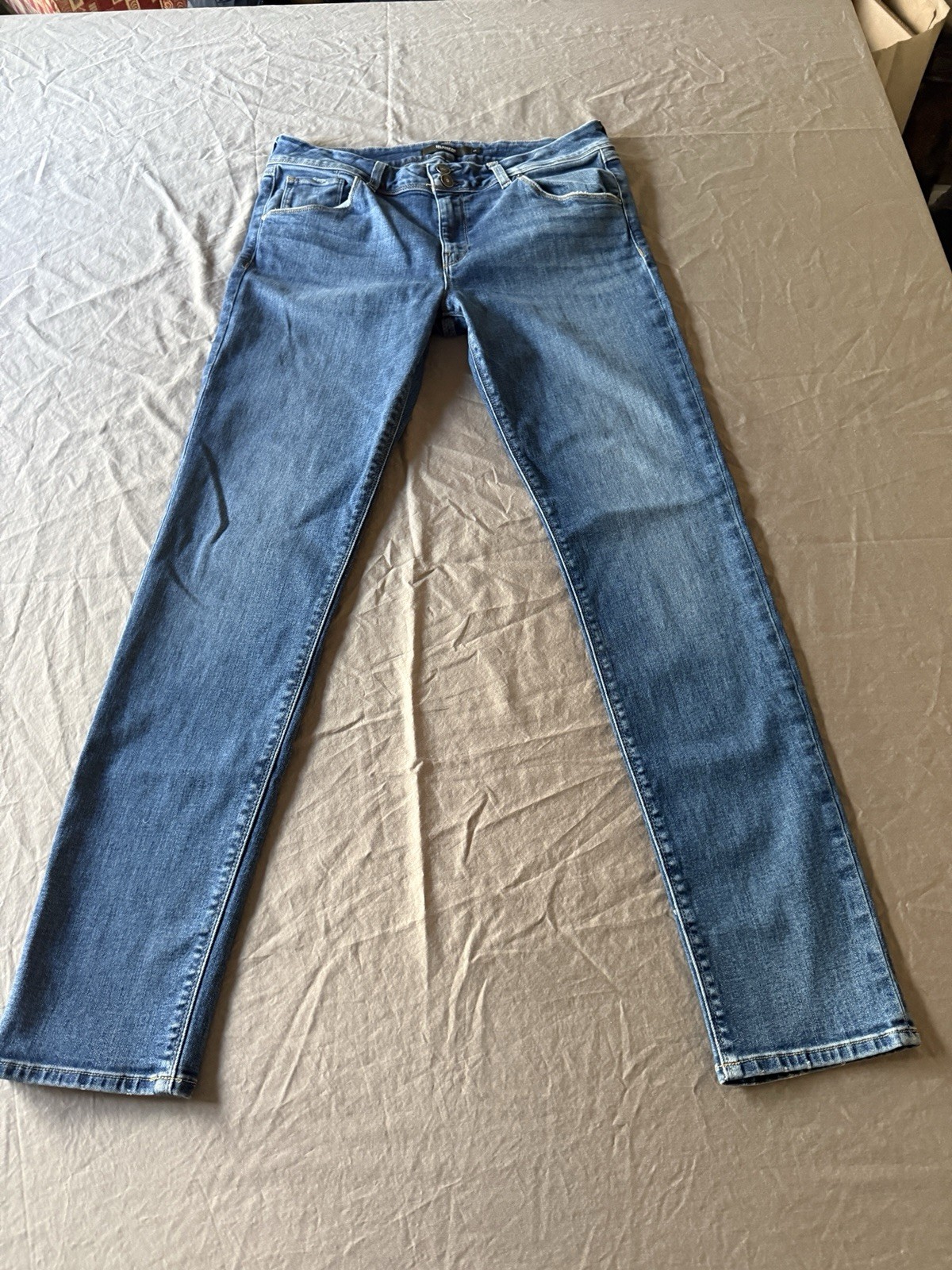 Hudson Women’s Skinny Jeans Medium Wash Blue Denim Mid Rise Stretch 5-Pocket