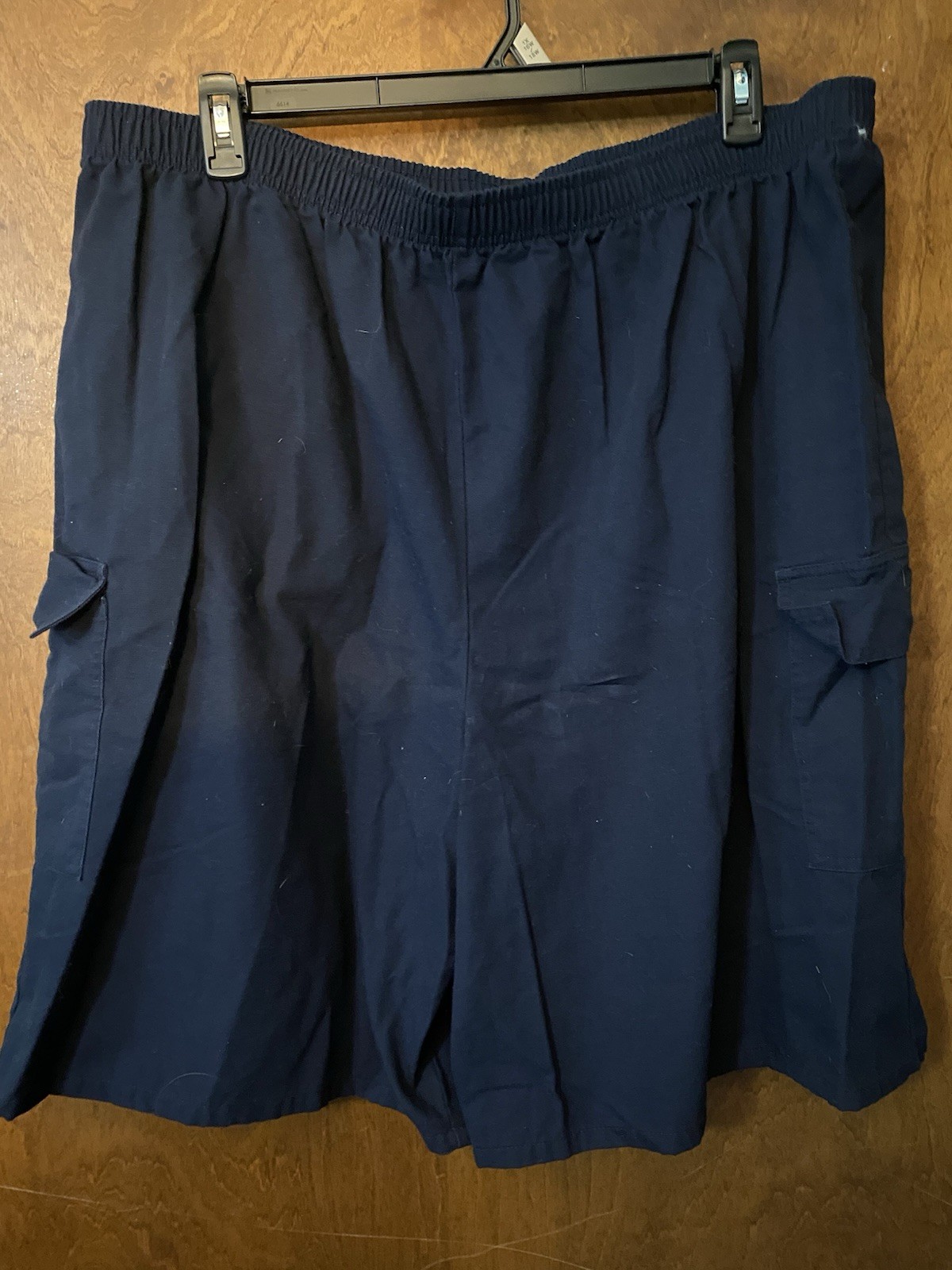 Size 26w Elastic Waist Bermuda Shorts By Bobbie Brooks Dark blue.