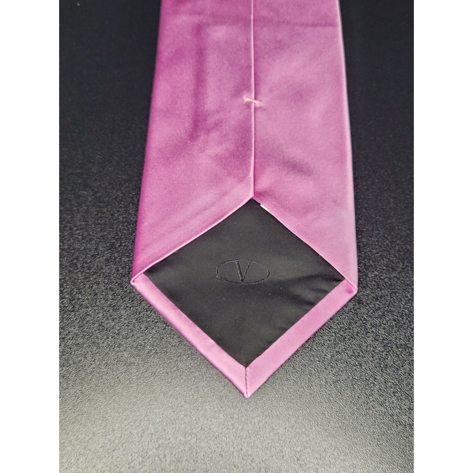Valentino Men’s Necktie Pink Solid Silk Satin 3.25″ x 58″ Excellent