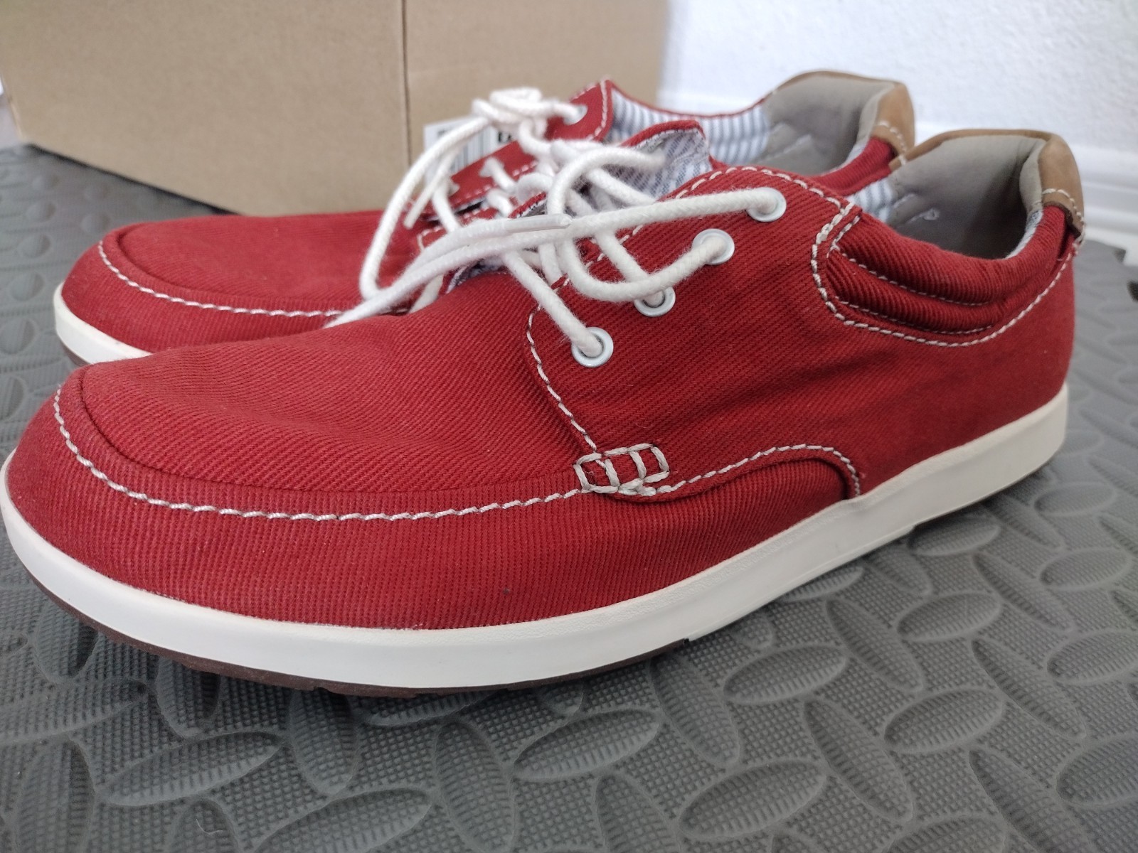 Clarks Norwin Vibe Men’s Red Canvas Lace-Up Sneakers Round Toe 9.5 G