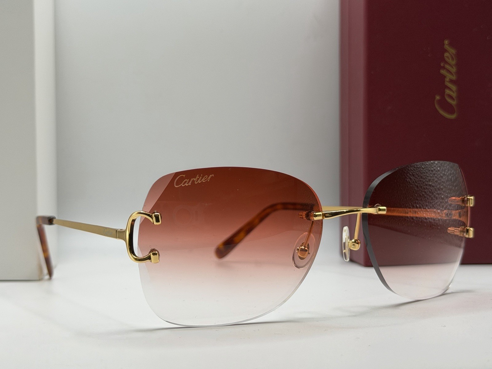 Cartier Rimless Square Gradient Red Unisex Sunglasses Gold Metal Frame CT00920