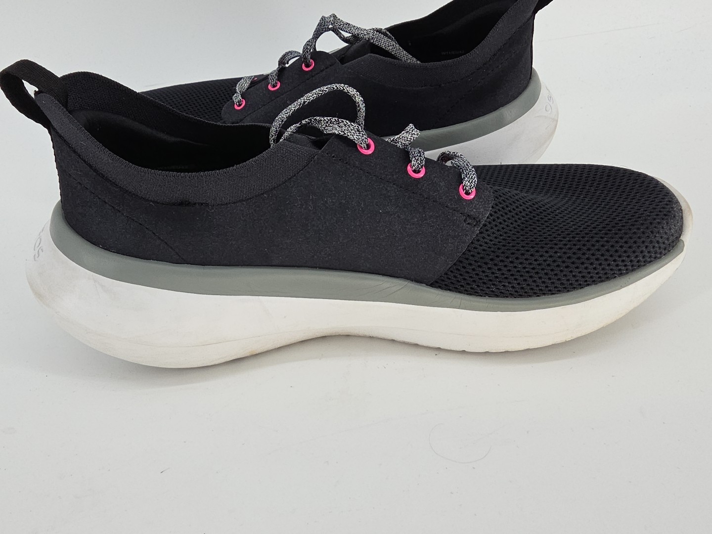 OOFOS OOmy Stride Recovery Comfort Shoes Lace Sneakers Womens Size 11 Black Pink