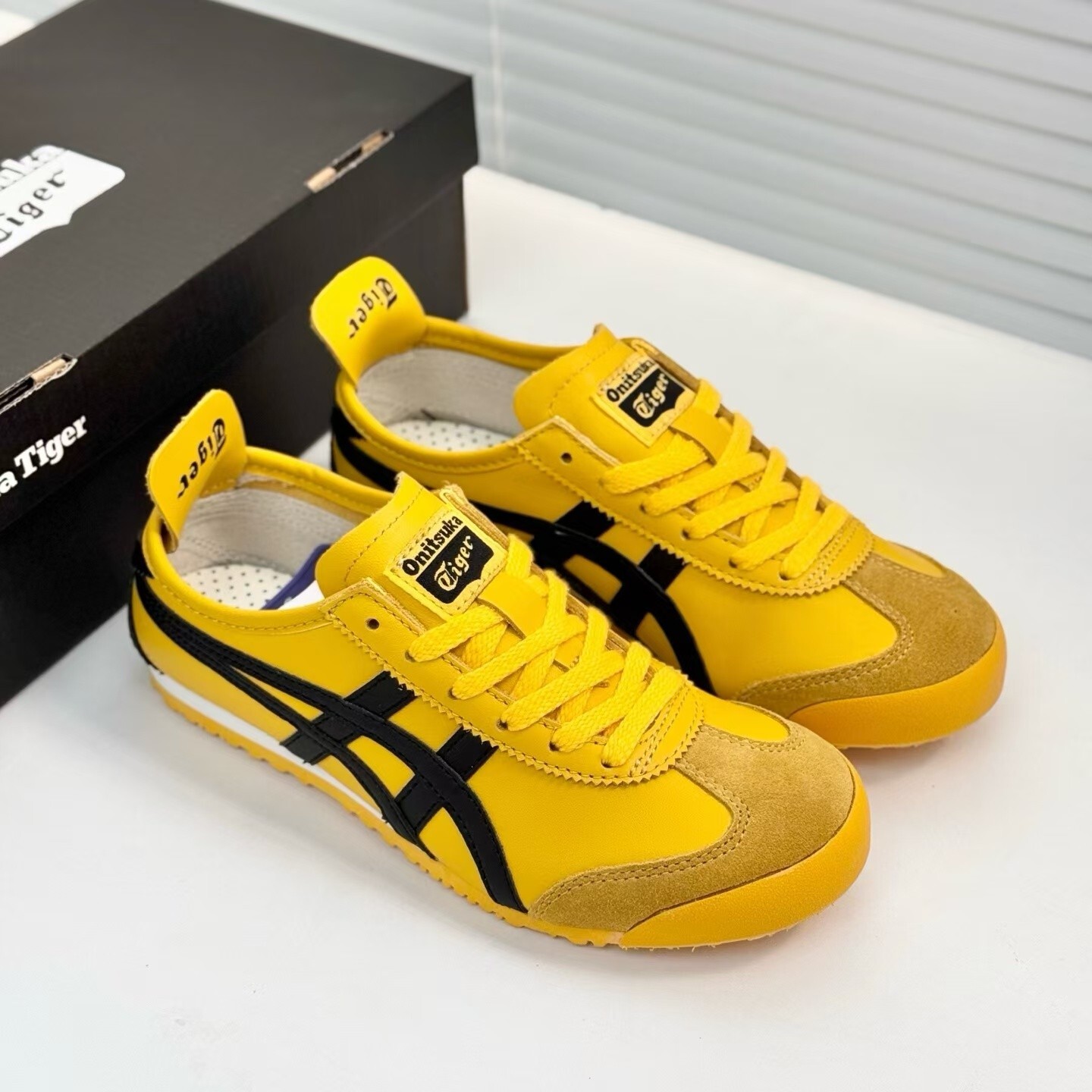 Onitsuka Tiger MEXICO 66 YELLOW BLACK Shoes New With Box 1183C102-751