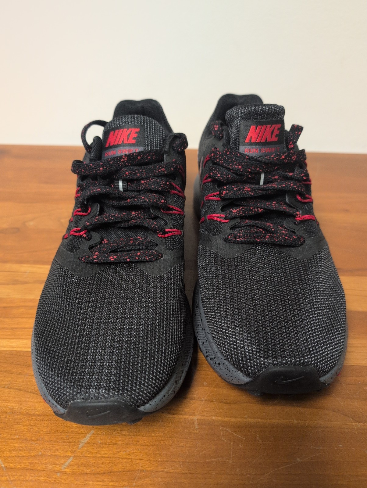 Nike Run Swift AR1945 001 Black Red Speckled Laces Size Men 8 Women 9.5