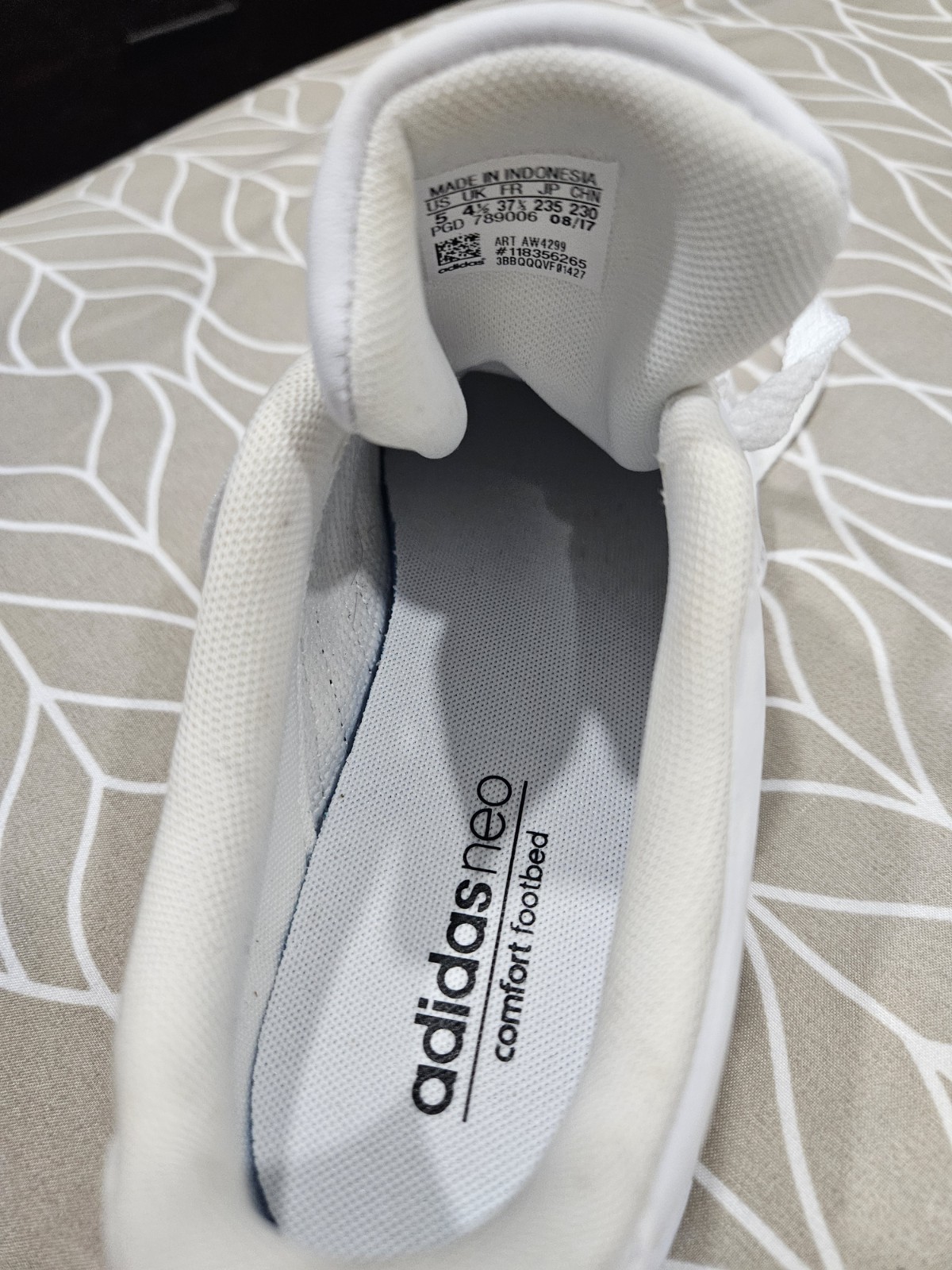 adidas 3-Stripes White/Black Low Top Lace-Up Kids Sneakers US 5 EU 37 1/3