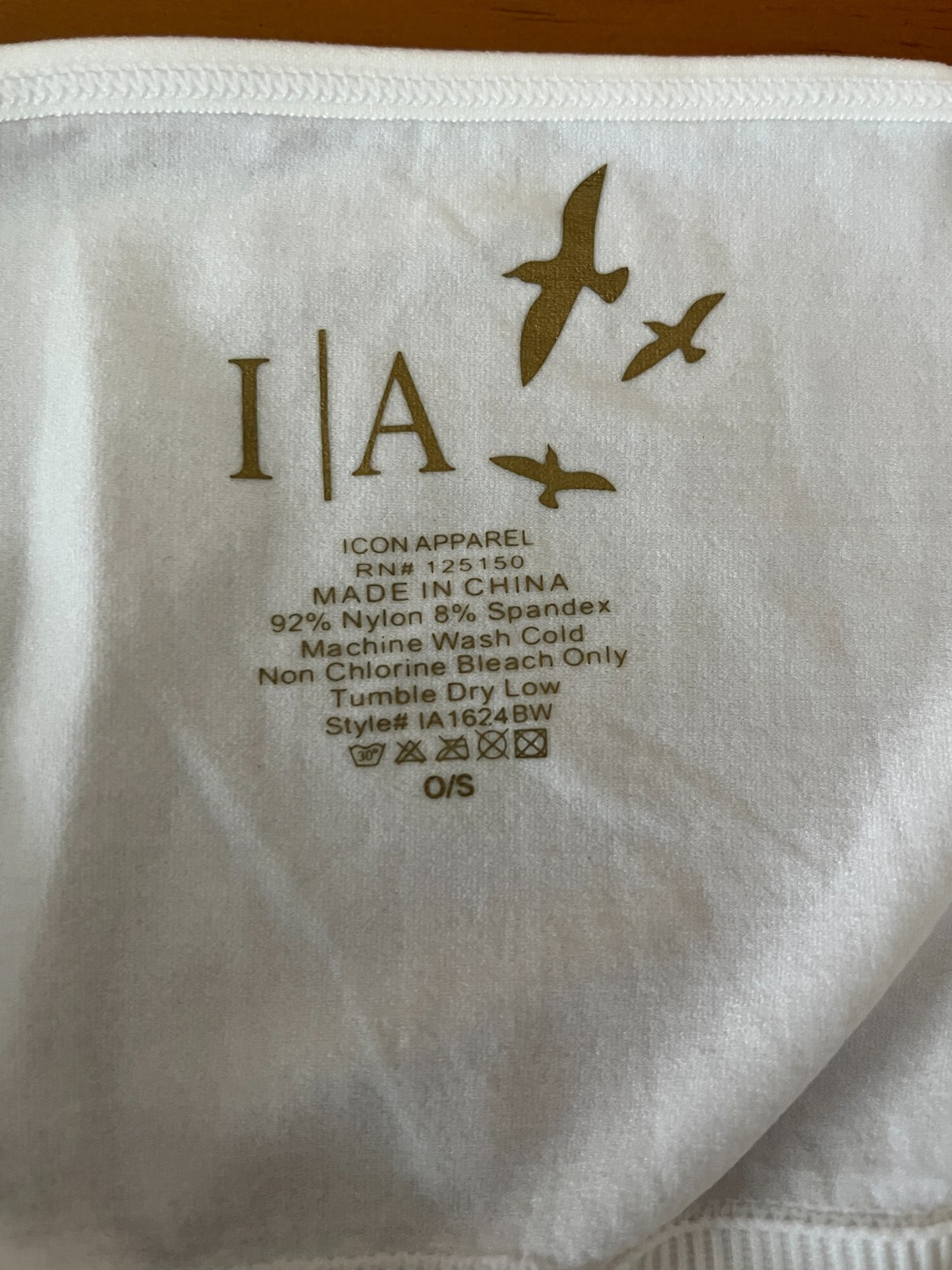 NWT IA ICON APPAREL COMFORT BRALETTE SIZE O/S WHITE 92% NYLON 8 % SPANDEX