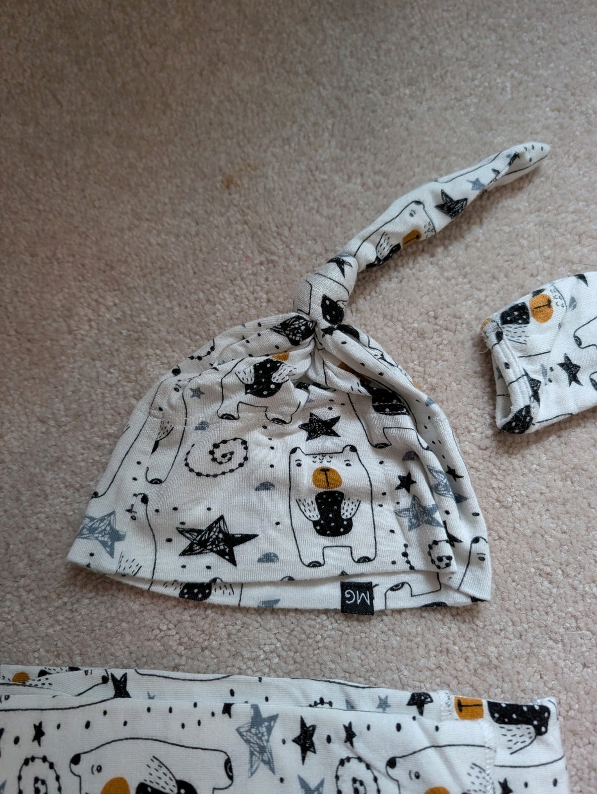 Milkmaid Goods Bears & Stars Knotted Gown Swaddle Blanket Hat Set 0-3M