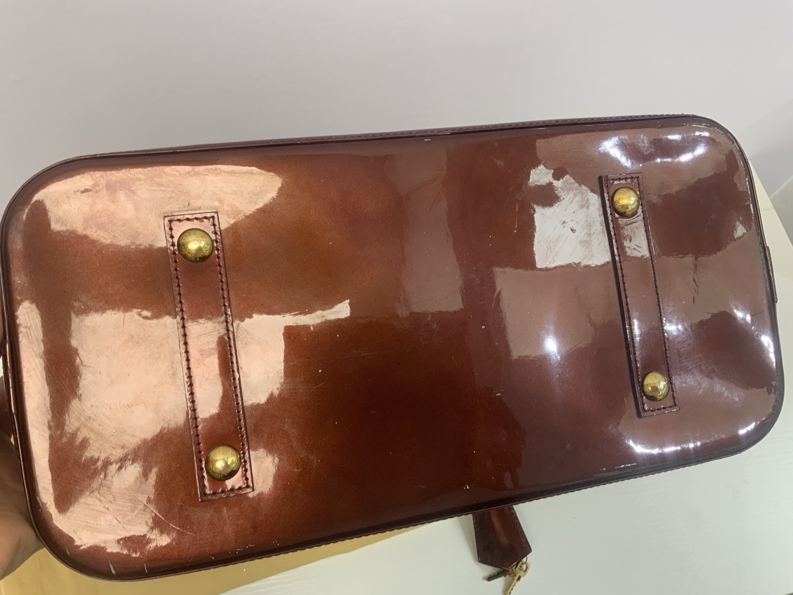 LOUIS VUITTON Alma GM Monogram Vernis Amarante (Burgandy) Bag