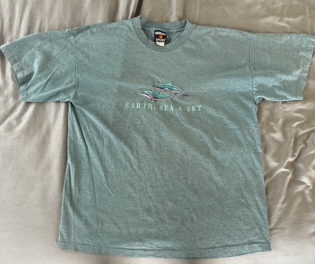 VTG Signal Sport Earth Sea & Sky T Shirt XL Made in USA Single Stitch Dolphin