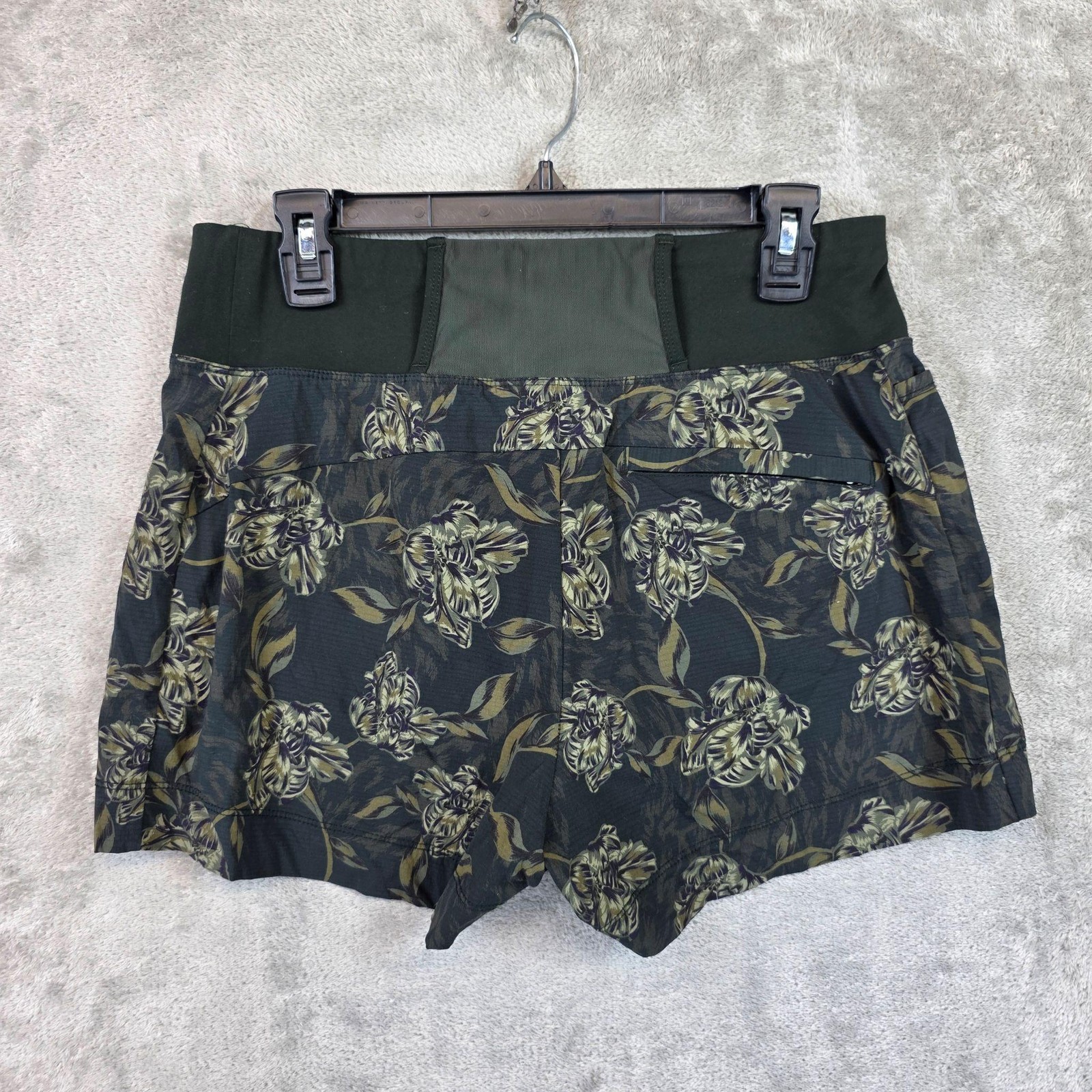 Athleta Shorts Womens 10 Green Trekkie North Printed 3.5 In Hiking Zip Pocket