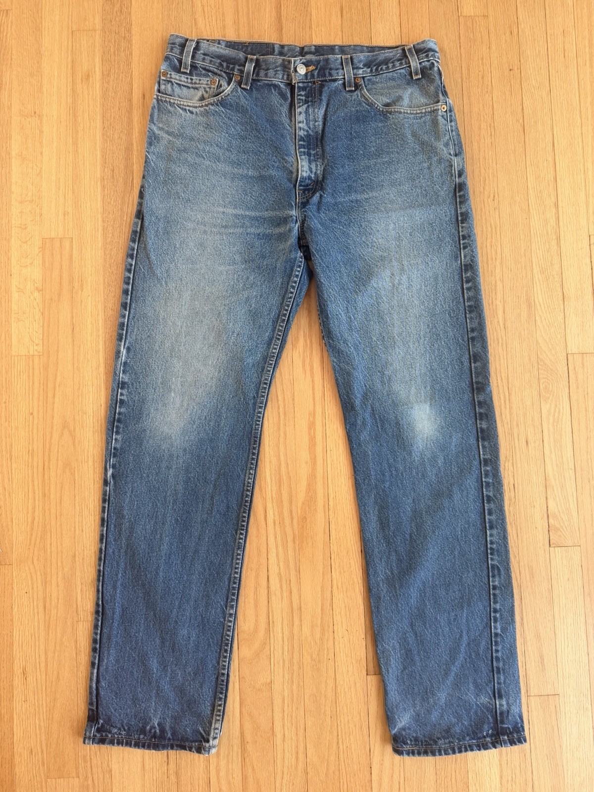 Levi’s Men’s Blue Medium Wash Denim Jeans Straight Leg