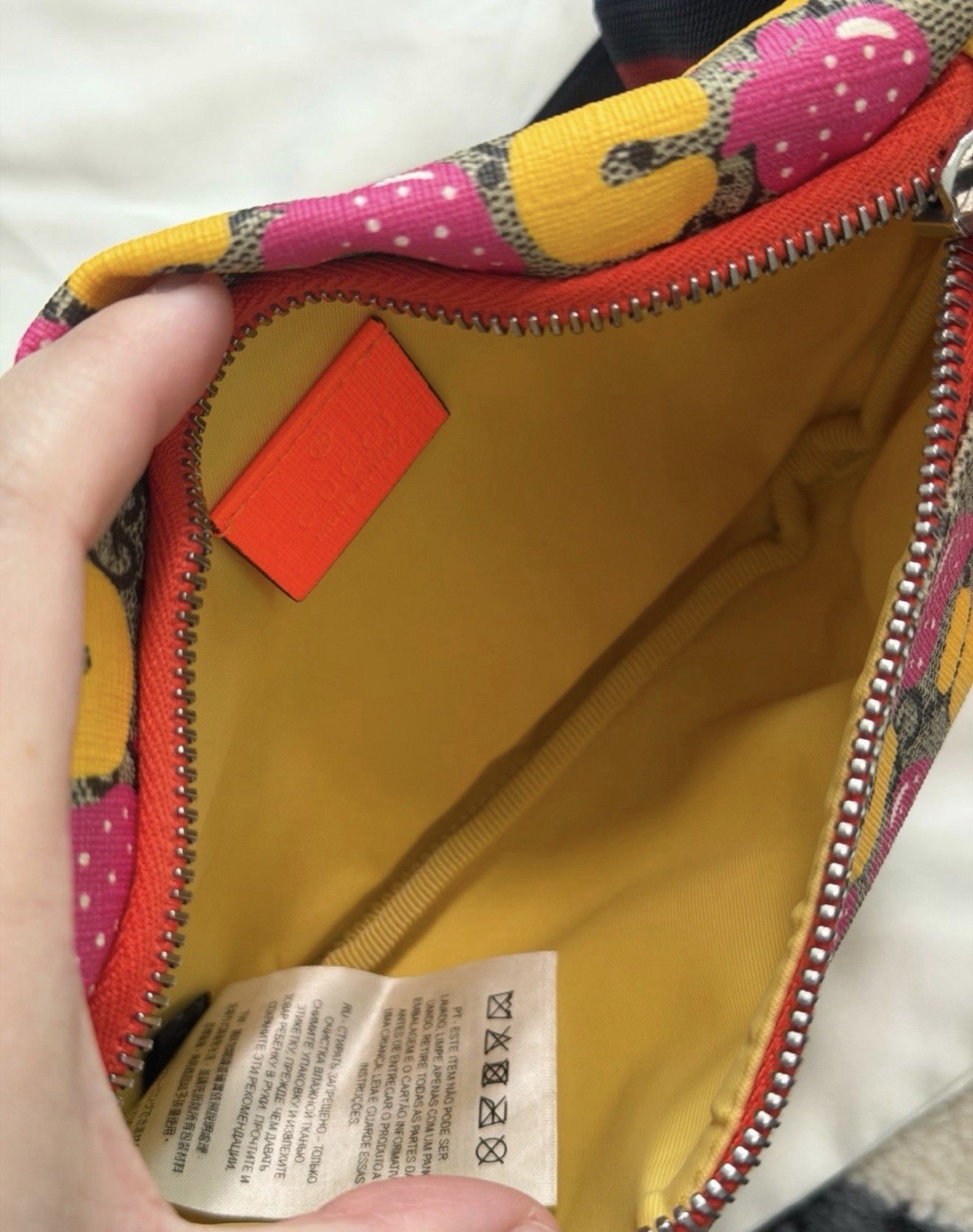 New!! Gucci Children’s Strawberry Print GG Supreme Canvas Bag