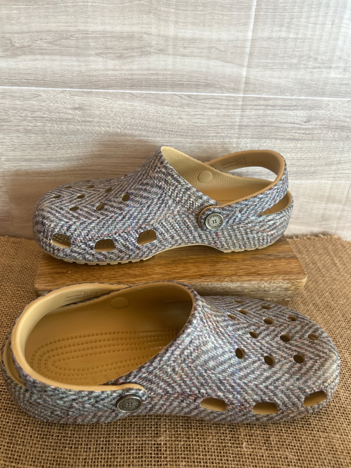 Crocs Classic Wheat Tweed Clog Slip -on Sandals Shoes US Size M6/W8