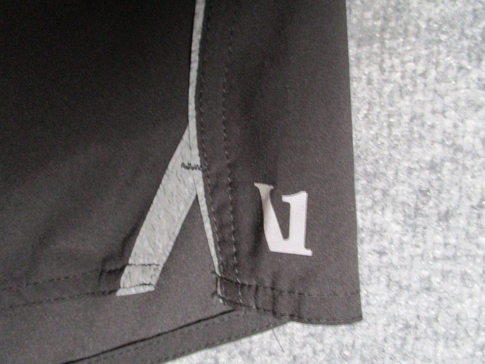 Vuori Shorts Mens Small Black Lined Trail Hiking Outdoor Gym Atheltic