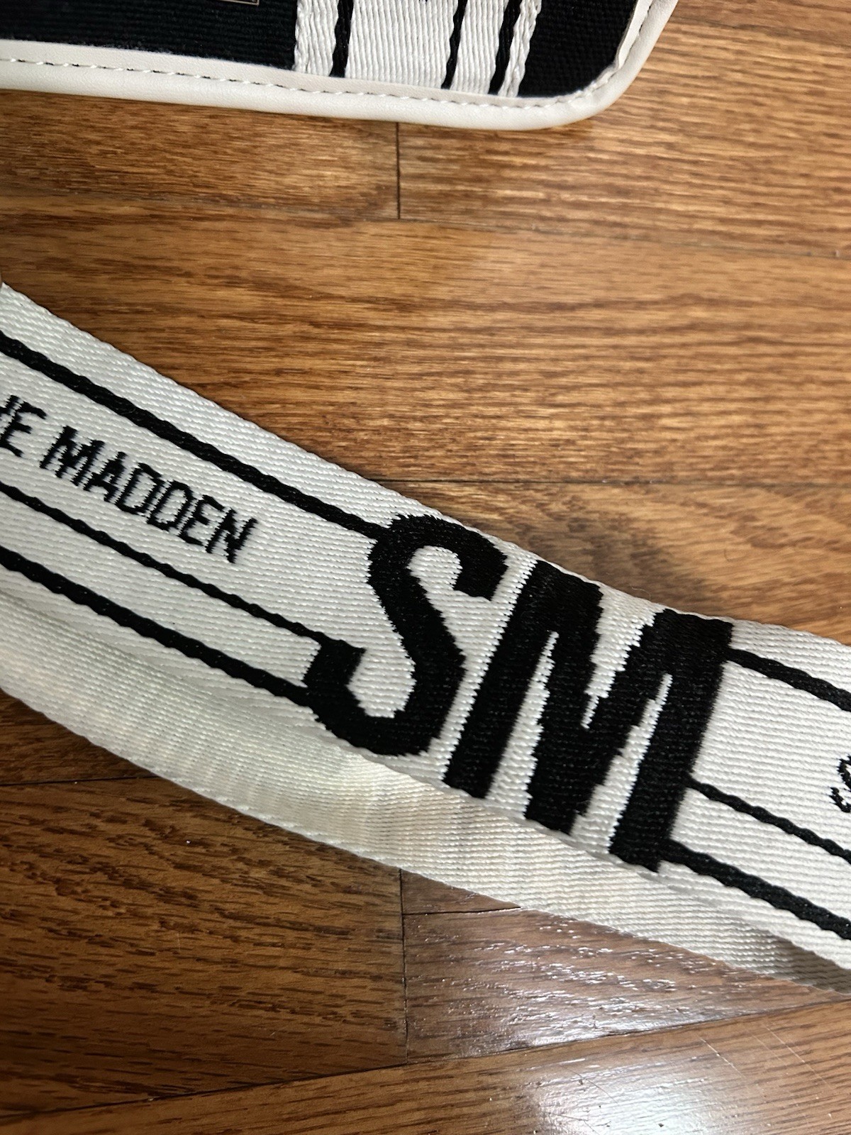 Steve Madden Black/Tan Logo Crossbody Top Handle Bag – Detachable Strap + Pouch