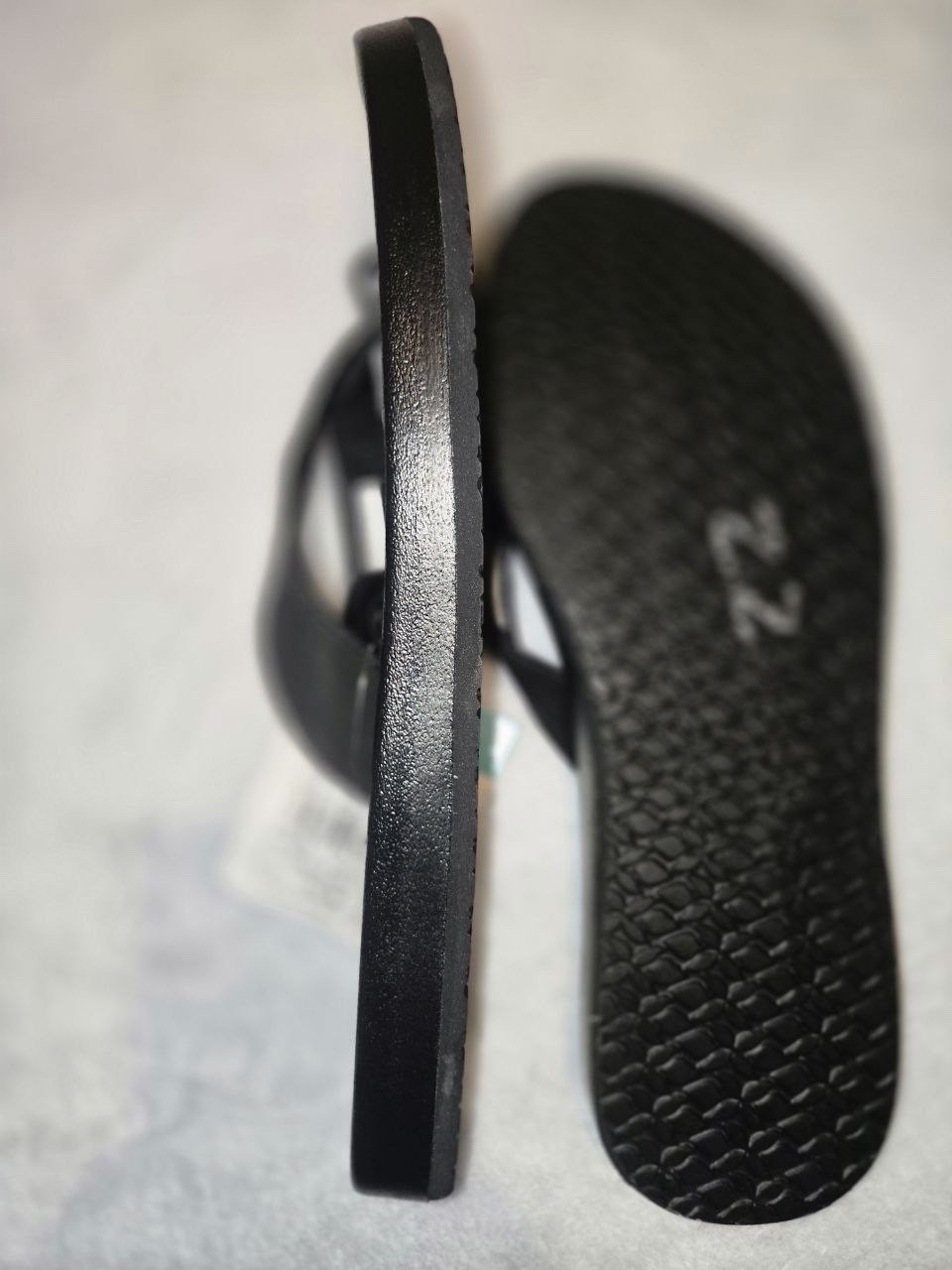 REEF Black Thong Sandals Comfort Slip-On w/ Logo Accent Women’s US 10