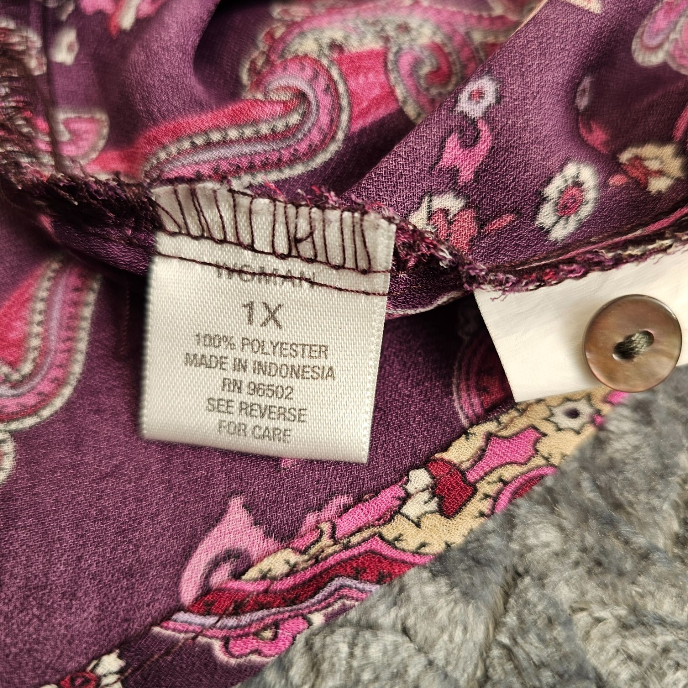 Dress Barn Womens Tunic Top Size 1X Plum Paisley Split Neck Slit Sleeve Boho