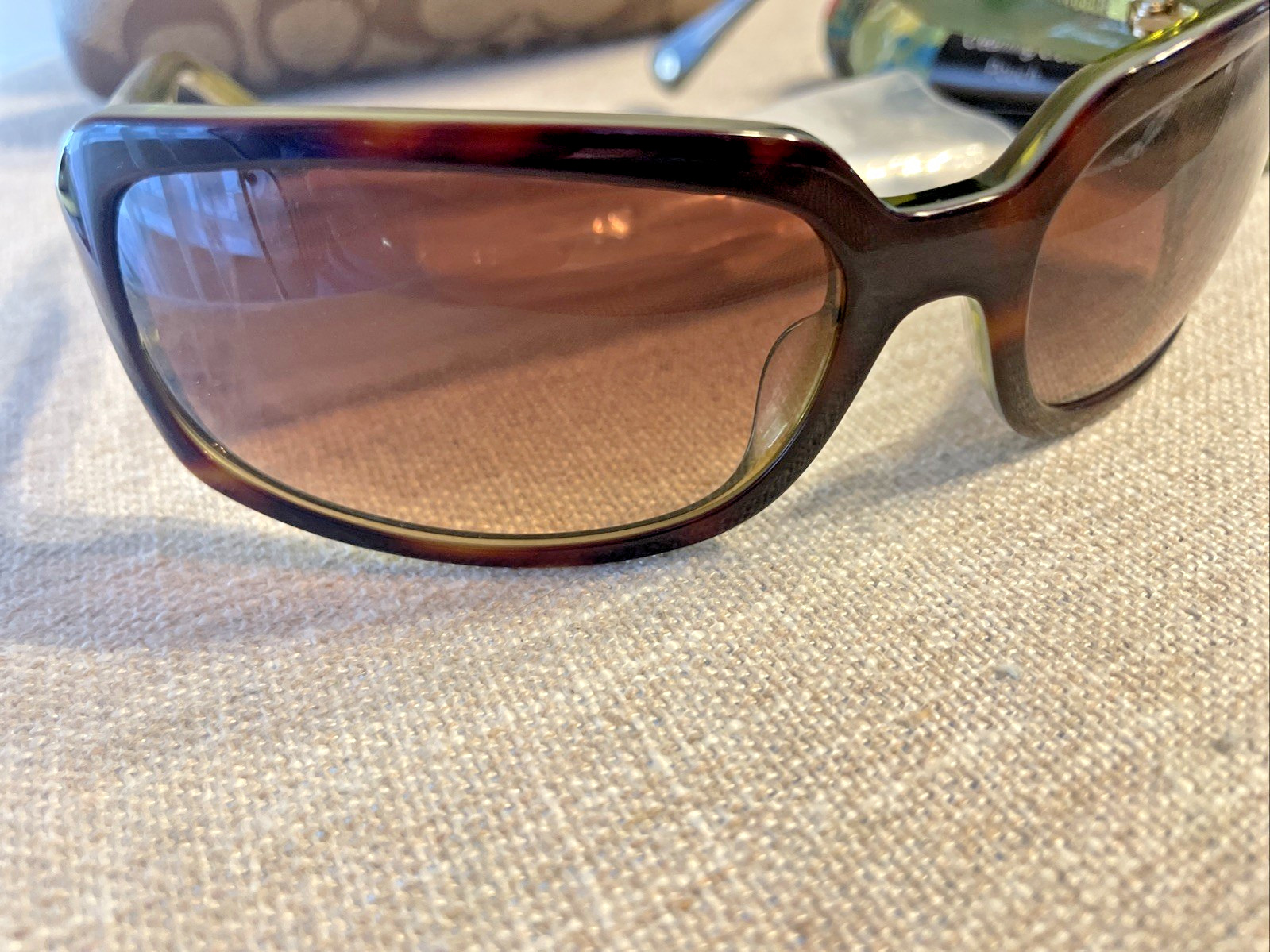Coach Women’s Rita2 S836 Tortoise Amber Green 115mm Frame Lens SunglassesUNUSED