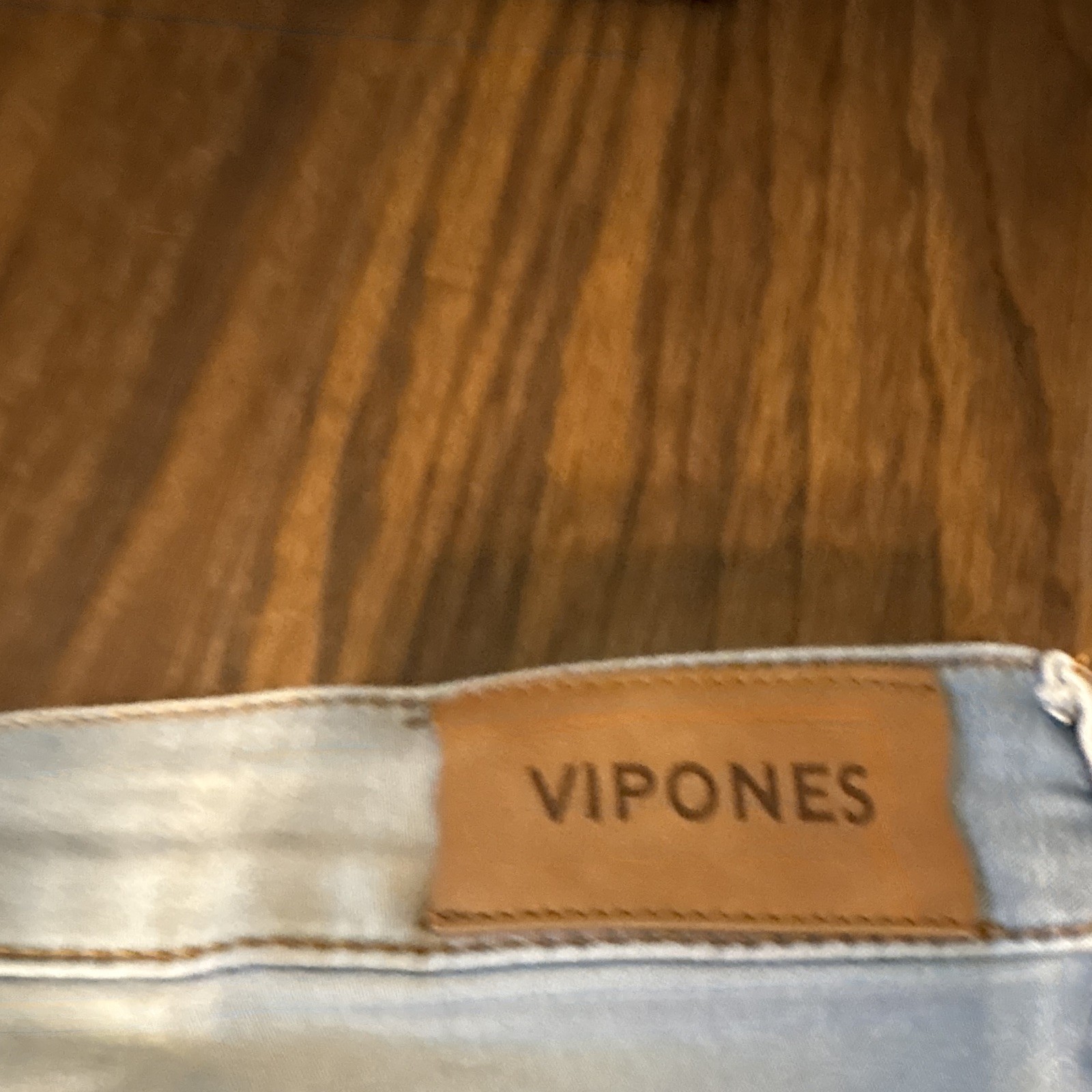 VIPONES Women’s Blue Light Wash Denim Cut Off Shorts Size 12 Mid Rise 5-Pocket