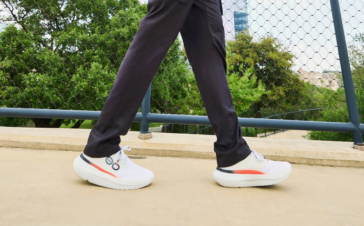 Men’s OOmy Stride – Sunburst Fade / Size 11.5