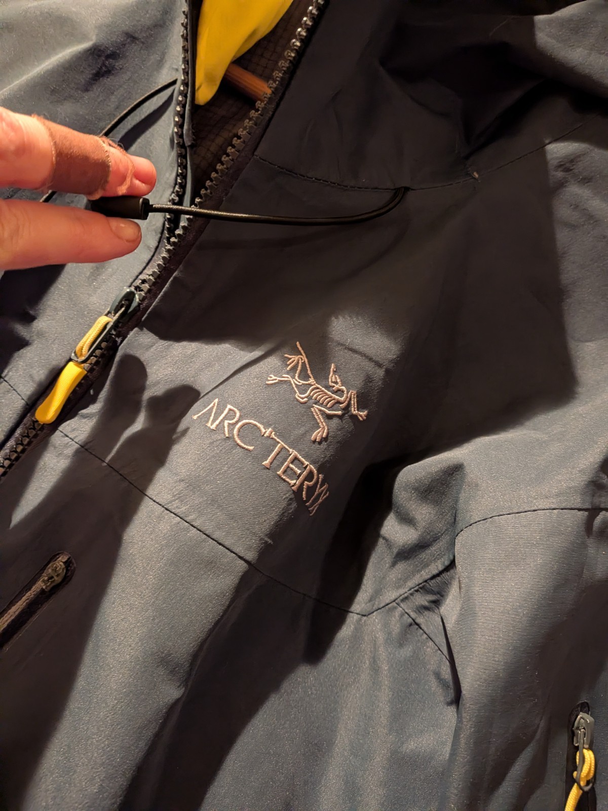 Arc’teryx Rainjacket Size Medium Men’s