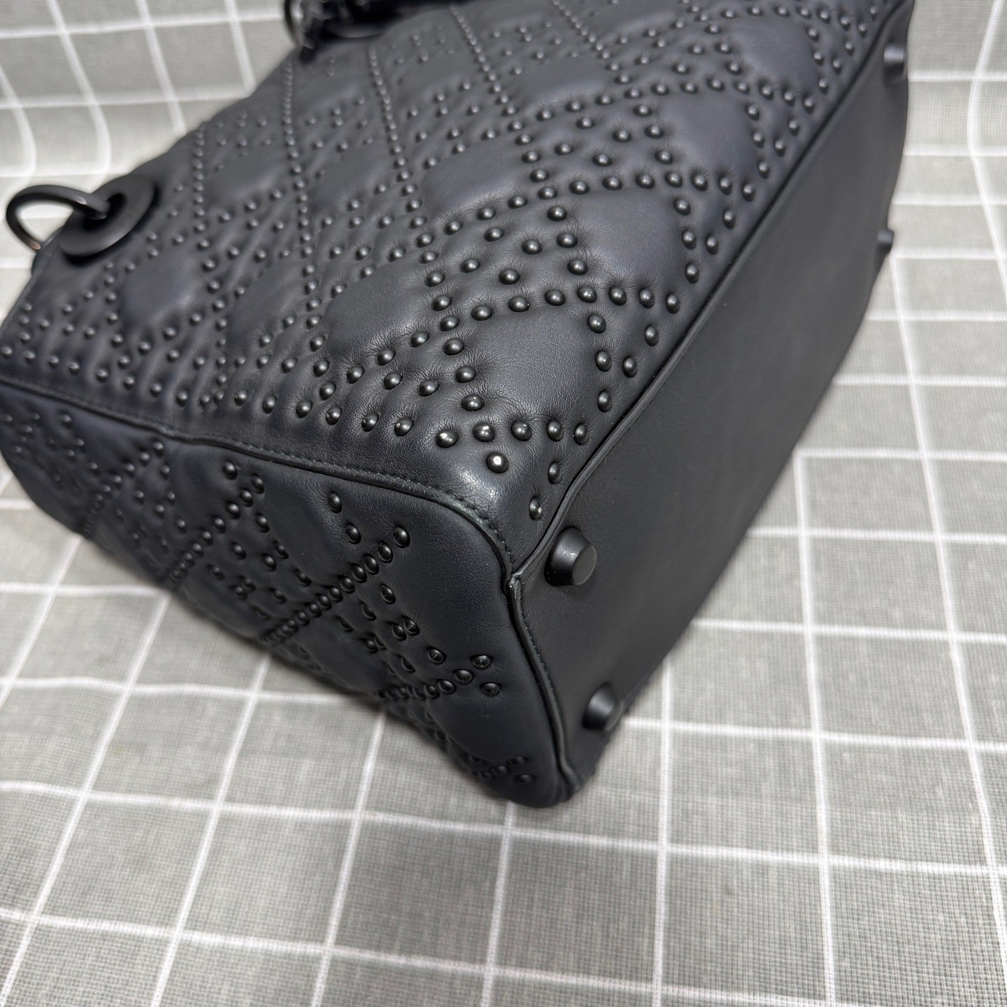 Dior Pre-Owned Authentic Luxury Handbag 24*20*11 Free Tracked Shipping