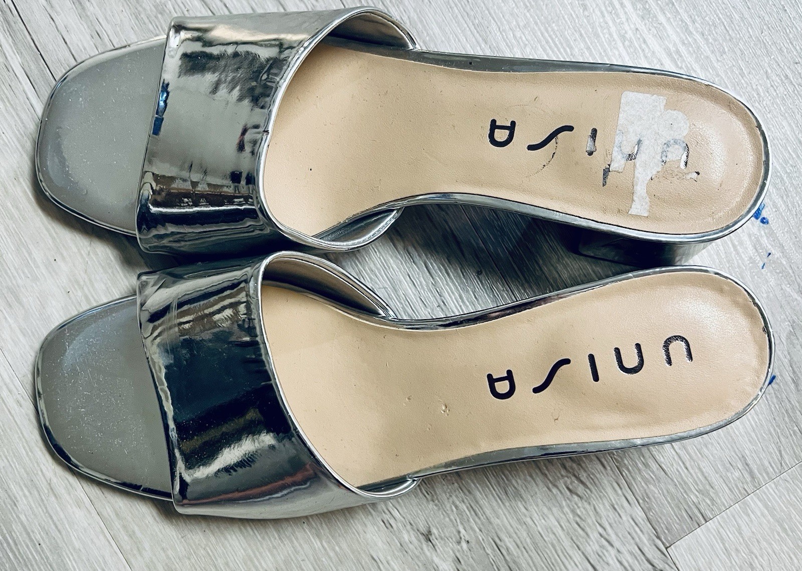 Silver 2” Heels Cute Great With Jeans Or Dress Up In All White Or Black