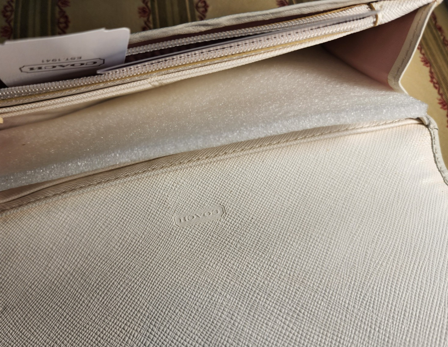 COACH White Signature Logo Wallet Khaki Silver Cream New with Tags