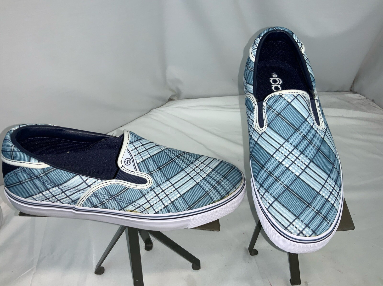 Warrior Swag Skateboard Shoes Sz 8.5 D Men Blue Plaid Slip On New YGI I1S-73