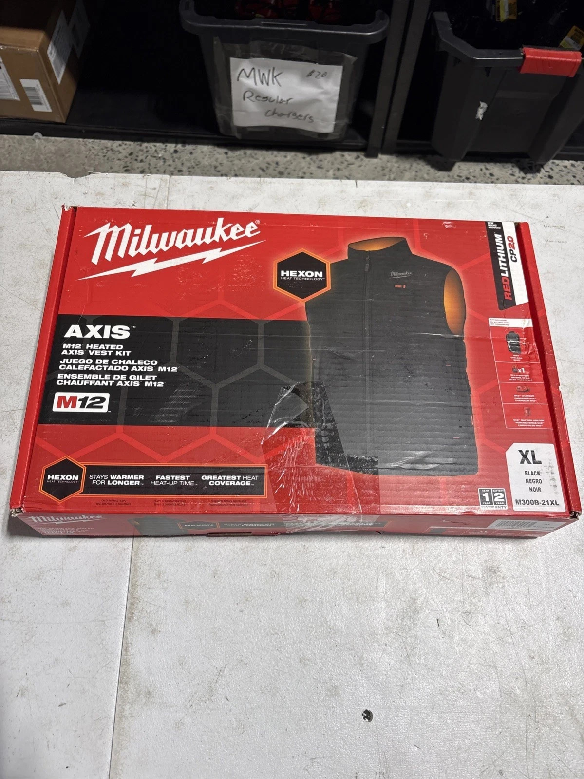 Milwaukee Men’s XL M12 Heated Vest Kit (M300B-21XL)