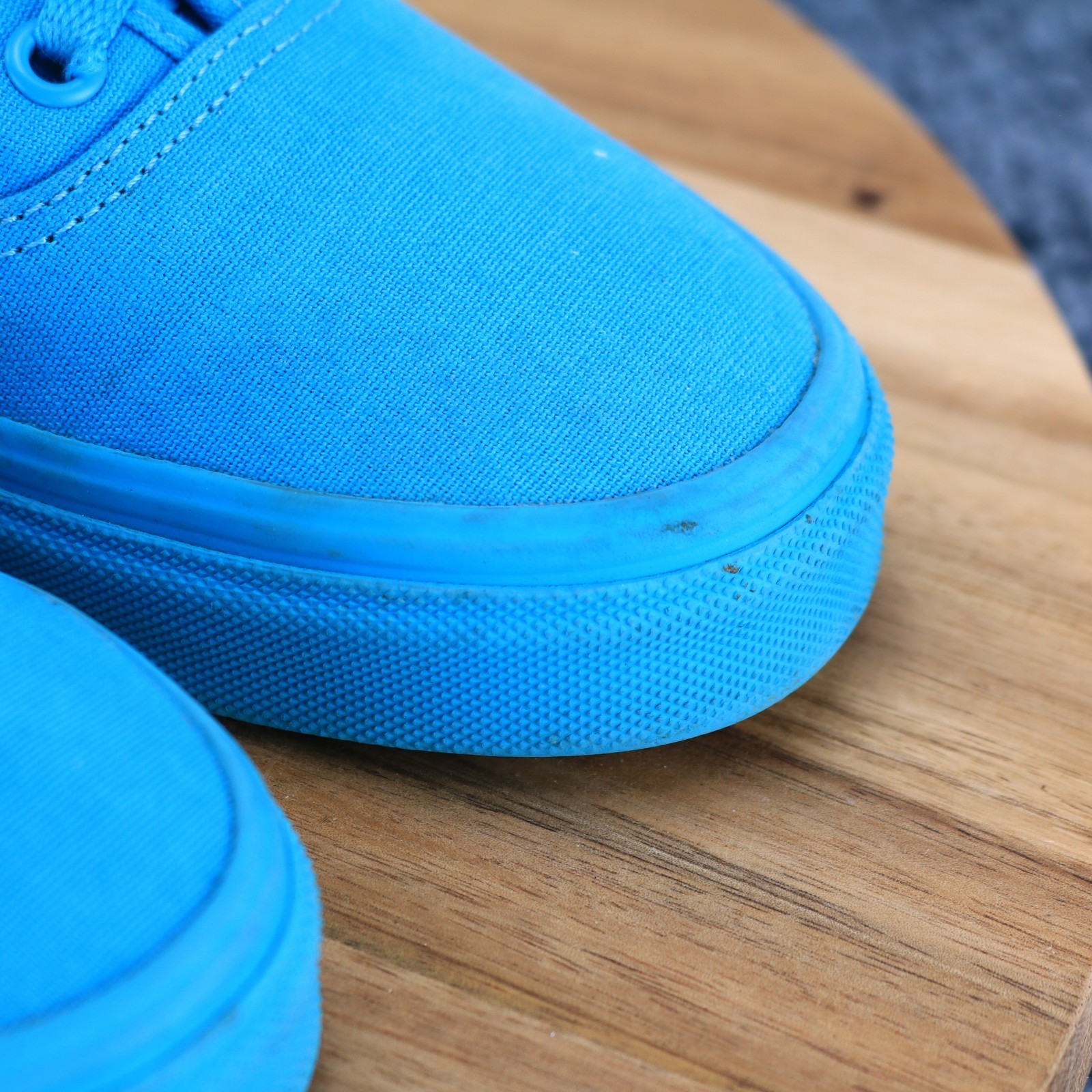 Vans Mono Turquoise Blue Low Lace up Canvas Sneaker Shoes Size Men 5.5 / Women 7