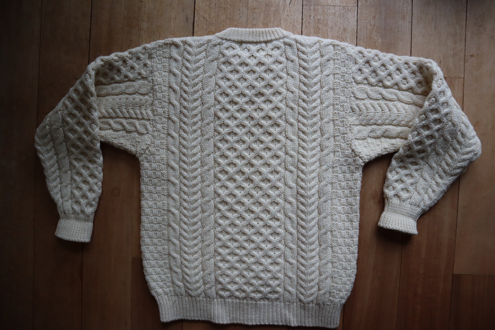 New Ivory Wool Cable Knit JOHN MOLLOY Pullover Irish Knit Sweater Small