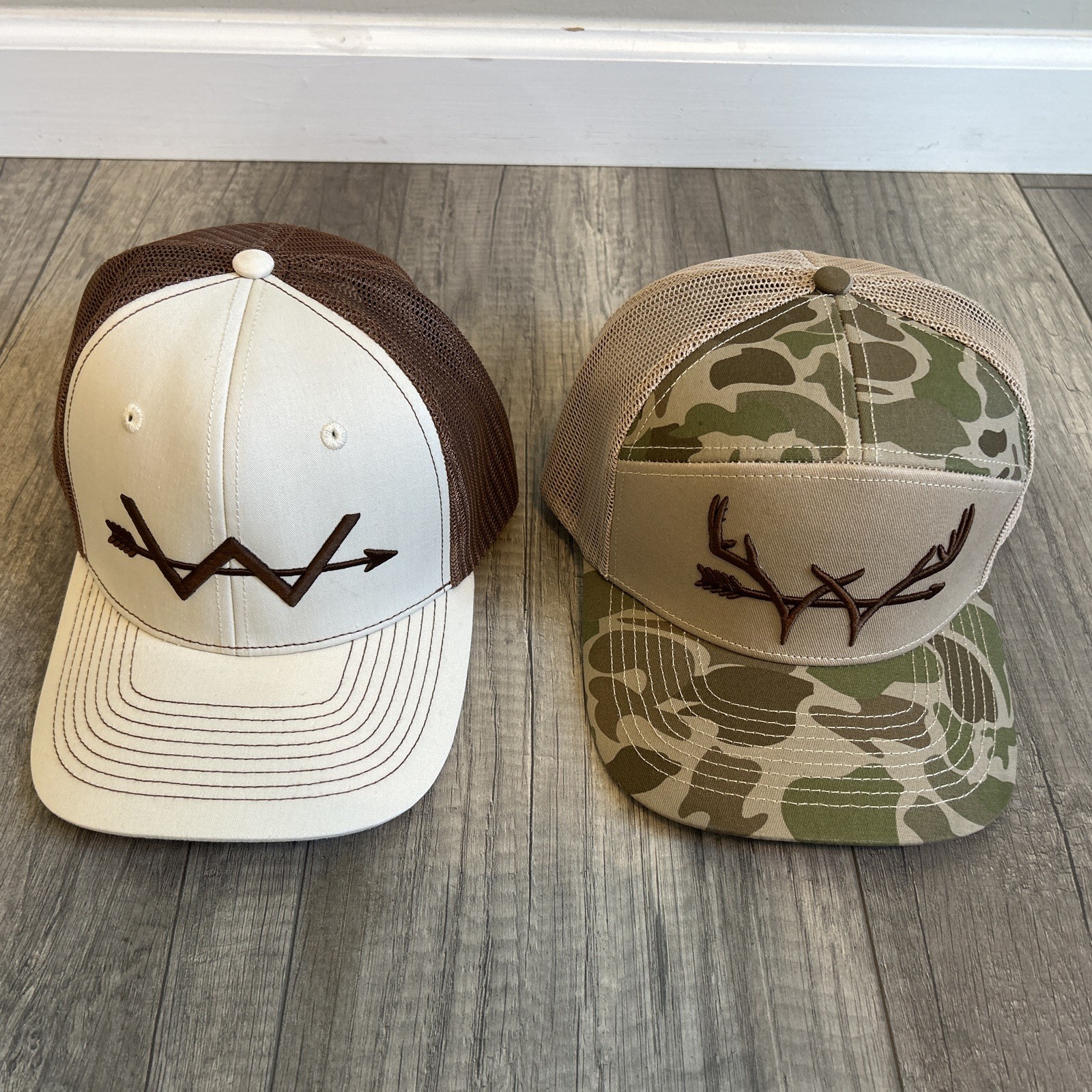 2 Webb Western Camouflage Antler Men’s Hats SnapBack Mesh Brown Beige Lot Pair