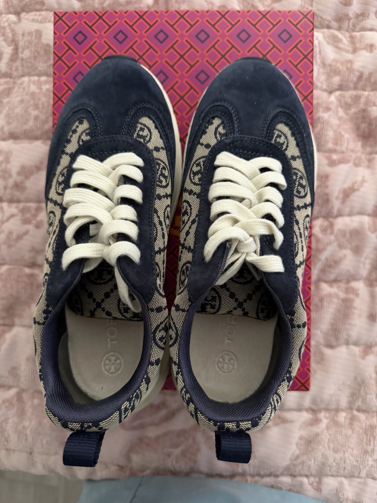 Tory Burch T Monogram Good Luck Trainer Women’s Low Top Lace-Up Navy 87331