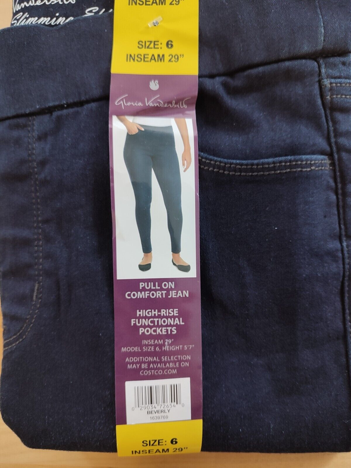 Gloria Vanderbilt Ladies’ Pull on Comfort Jean Slimming Blue Size 6 29″ Inseam