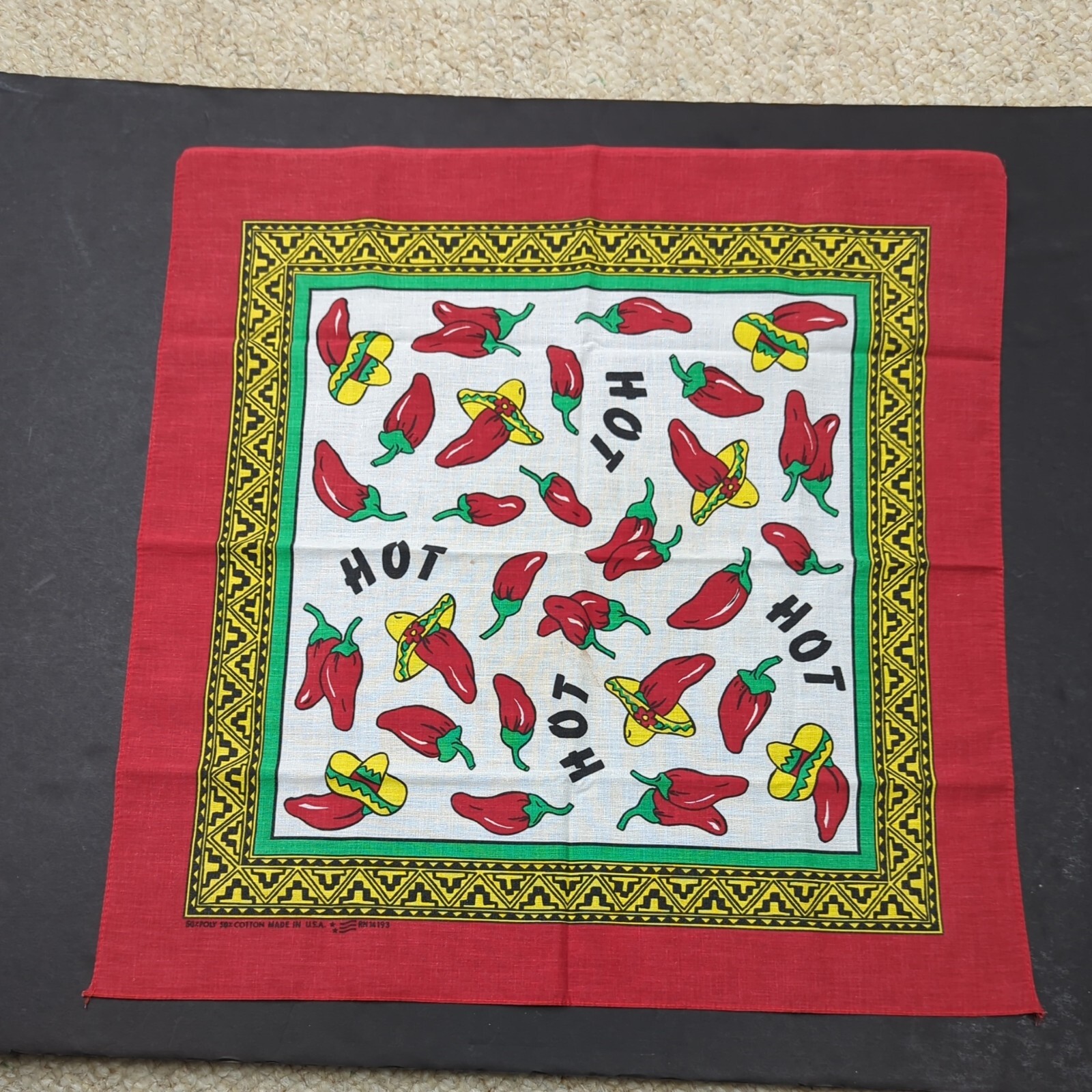 Vintage Chili Pepper Bandana Polycotton USA Biker 21×22 Red Sombrero Hot Aztec
