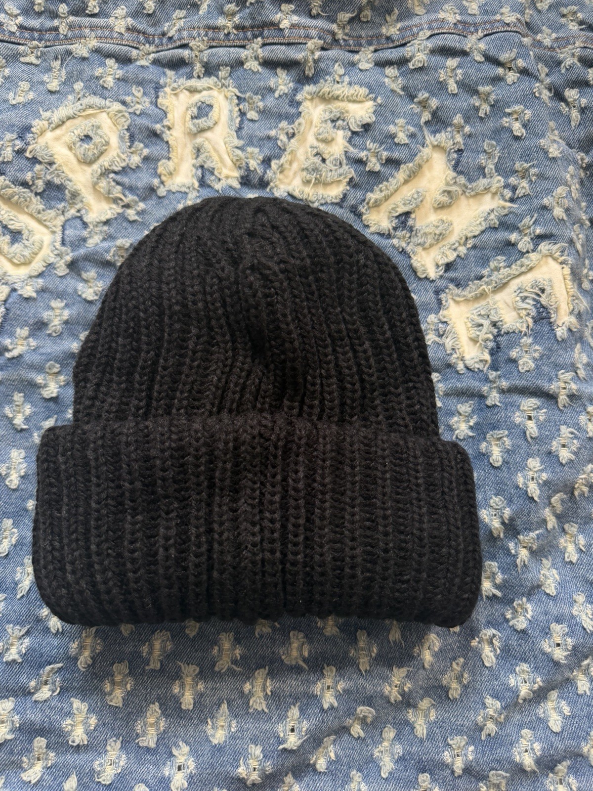 Supreme Classic Logo Chunky Ribbed Beanie FW24 Black Brand New
