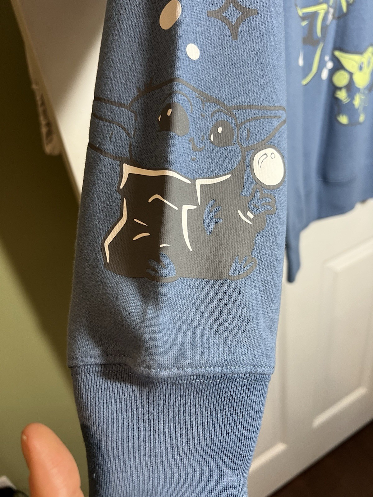 Star Wars Grogu “Stronger Than You Think” Blue Crewneck Pullover Sweatshirt XS