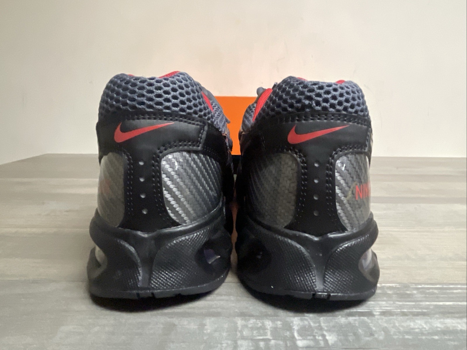 Nike Air Max Torch 4 Dark Grey Metallic Silver Red 343846-006 Men’s Size 9.5