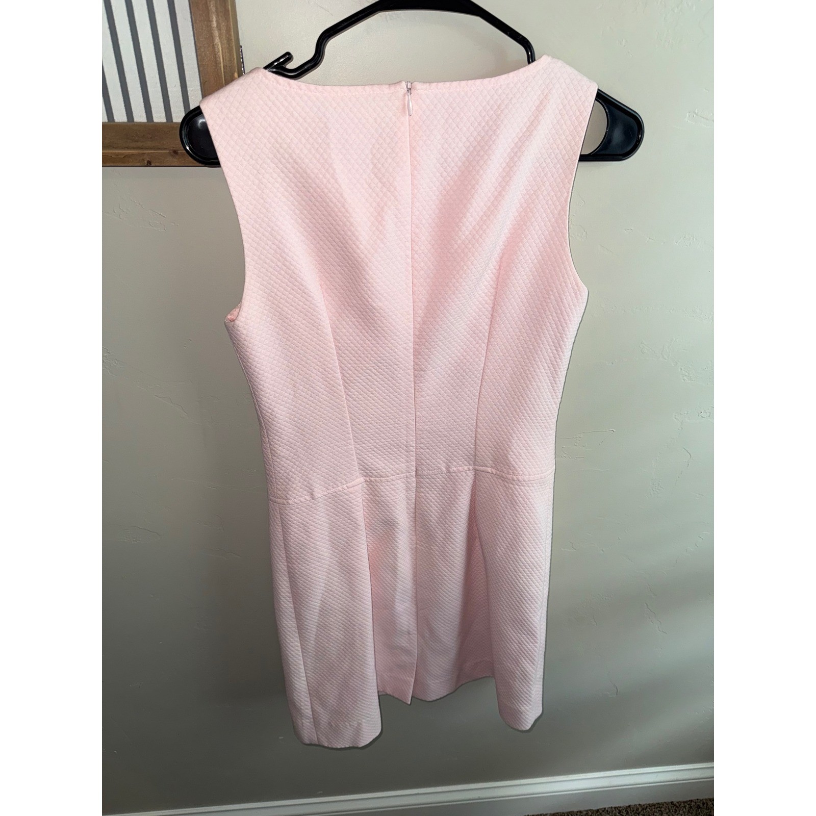 J. McLaughlin Pink Matelasse Sleeveless Shift Dress Button Front 4