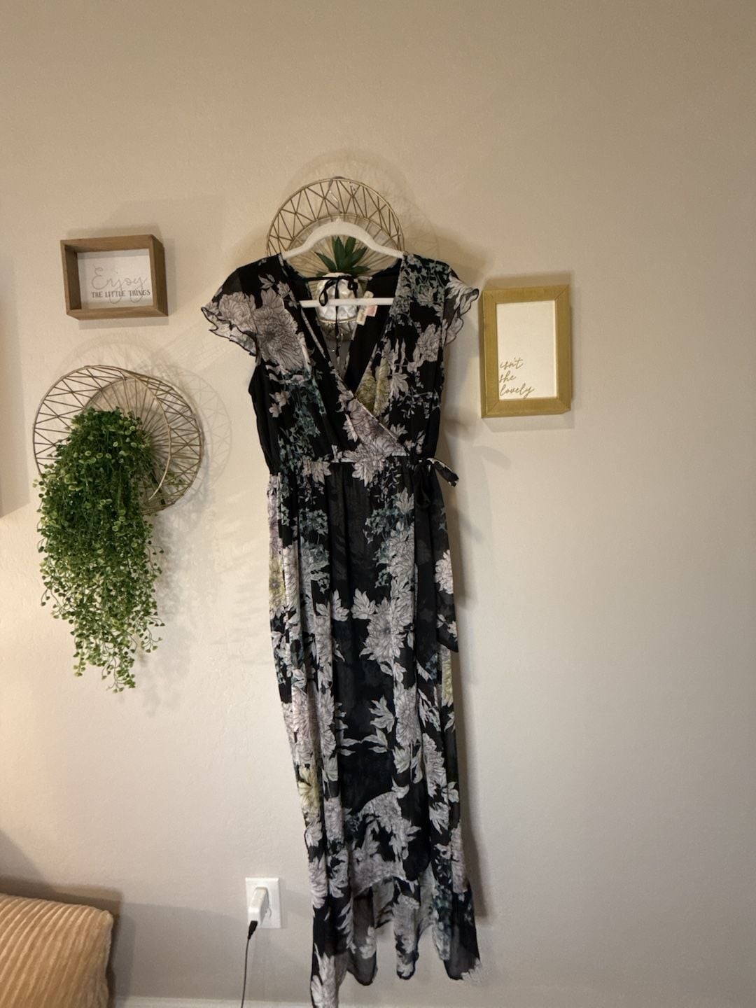 L Band of Gypsies Black Floral Flutter Sleeve High-Low Faux Wrap Maxi Dress