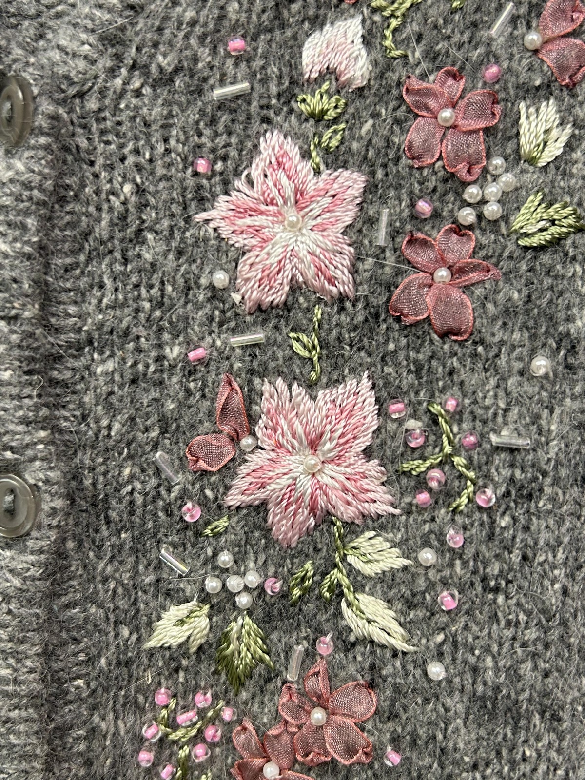 Dressbarn Cardigan Sweater Womens Small Gray Floral Embroidered Beaded Angora