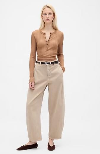New GAP Mid Rise Twill Barrel Pants