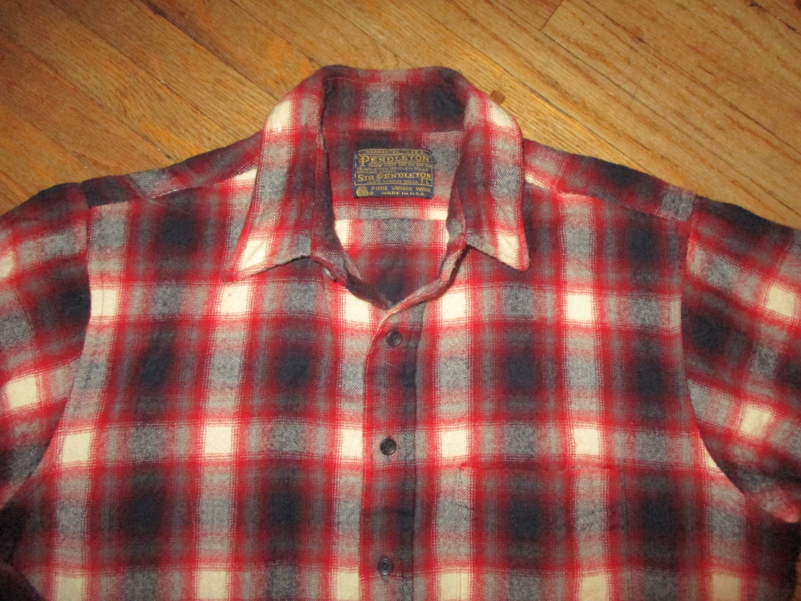 Pendleton Shirt Mens Large Red Black Plaid Wool Flannel Button Front Large