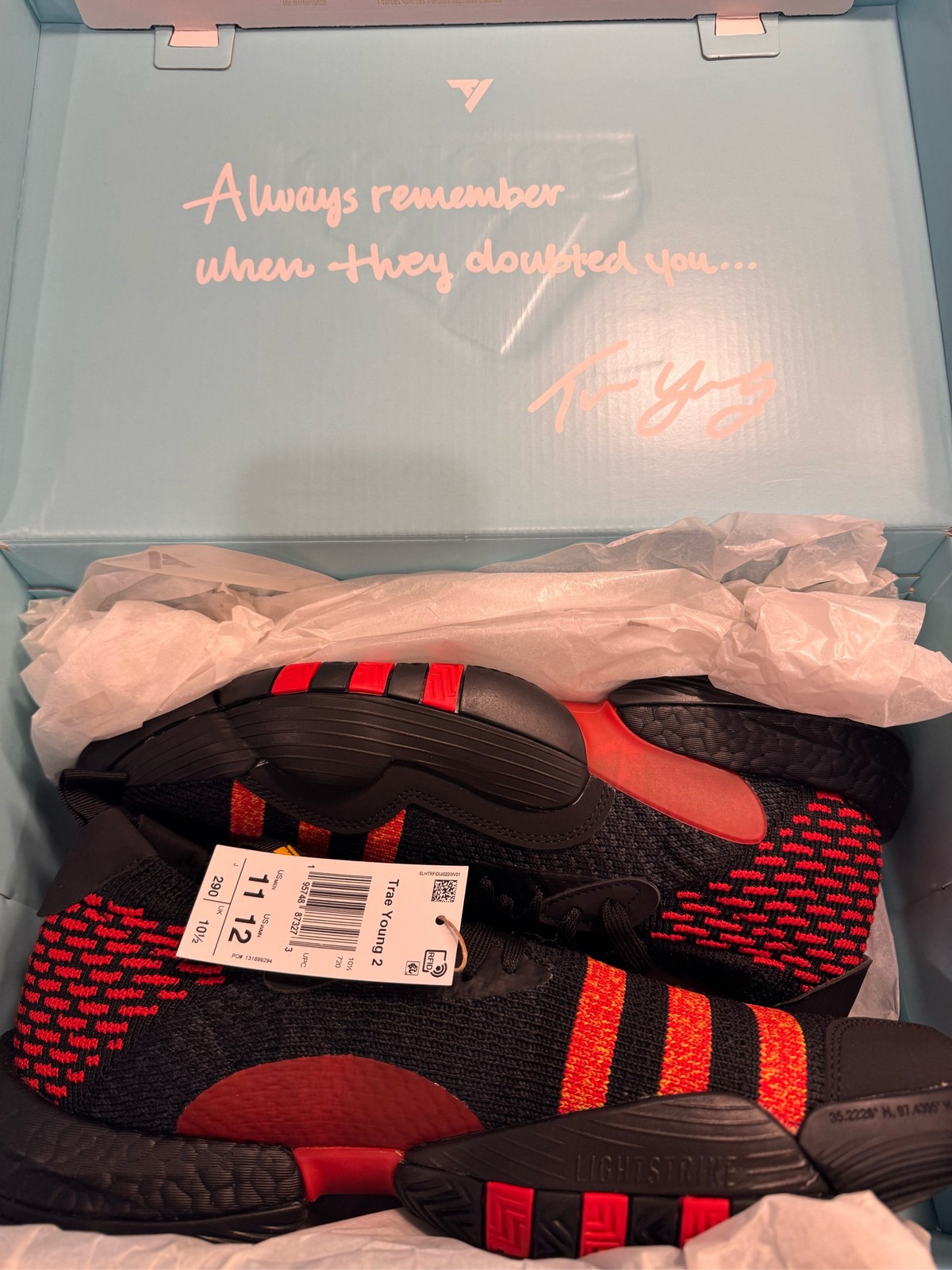 Adidas Trae Young 2 Black Red Hawks Men Size 11 Basketball Shoes